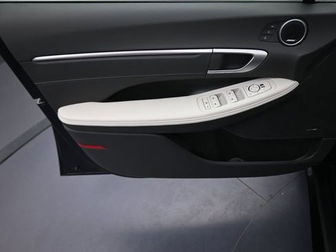 New 2026 Hyundai Sonata Limited FWD image 10