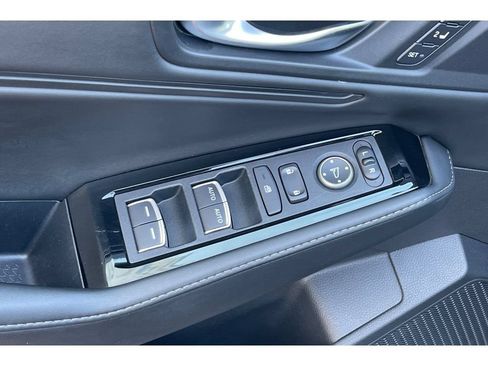 Used 2024 Honda Accord Touring image 12