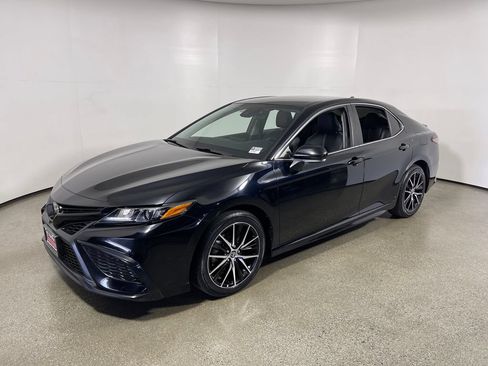 Certified 2024 Toyota Camry SE FWD image 7