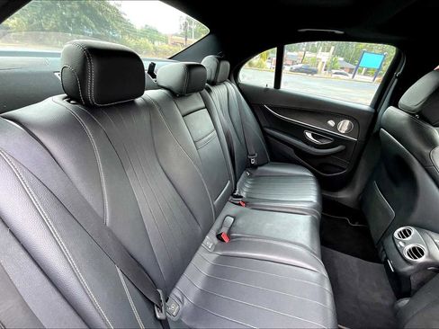 Used 2019 Mercedes-Benz E 300 image 19