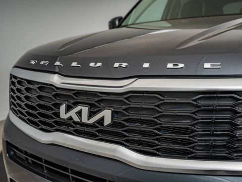 Used 2022 Kia Telluride EX w/ Towing Package AWD/4WD image 12