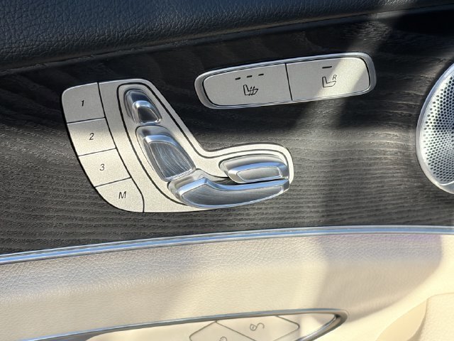 Used 2020 Mercedes-Benz E 350 4MATIC Sedan image 21