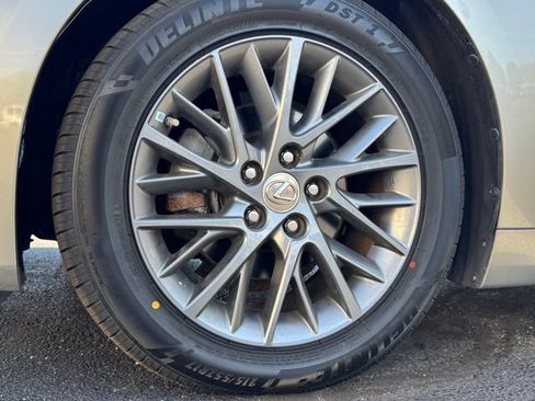 Used 2018 Lexus ES 350 image 32