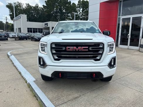 Used 2021 GMC Sierra 1500 AT4 w/ AT4 Premium Package AWD/4WD image 2