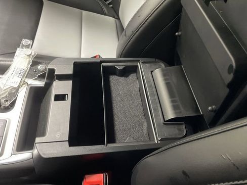 Used 2023 Ford Explorer XLT w/ Equipment Group 202A image 21