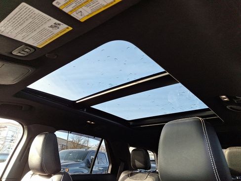 Used 2020 Ford Explorer ST image 15