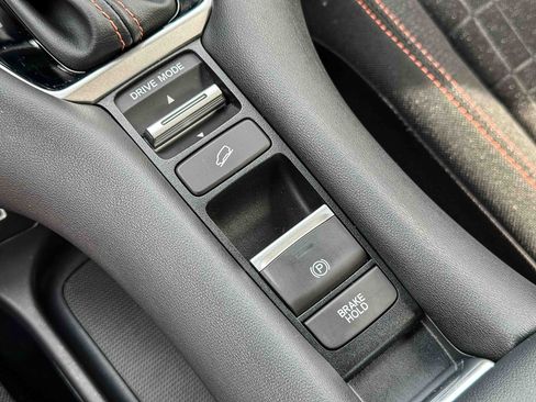 Certified 2023 Honda HR-V Sport image 35