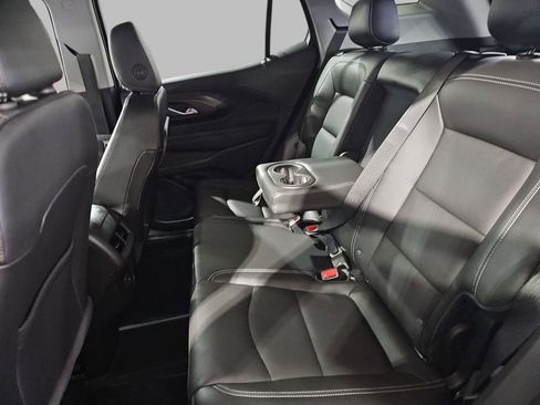 Used 2022 GMC Terrain SLT w/ Tech Package image 18