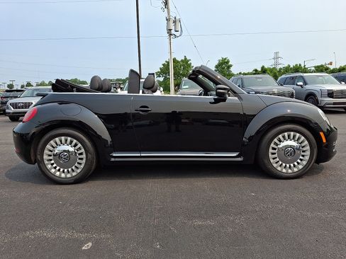 Used 2014 Volkswagen Beetle 1.8T FWD image 7