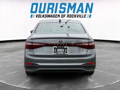 New 2026 Volkswagen Jetta SE image 5