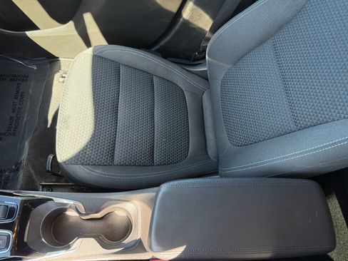 Used 2023 Chevrolet Bolt EUV LT w/ Comfort Package FWD image 14