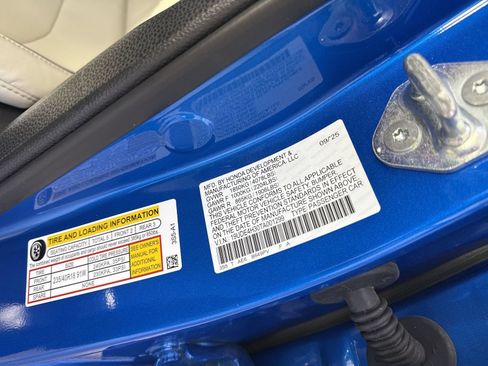 Certified 2026 Acura Integra A-Spec FWD image 38