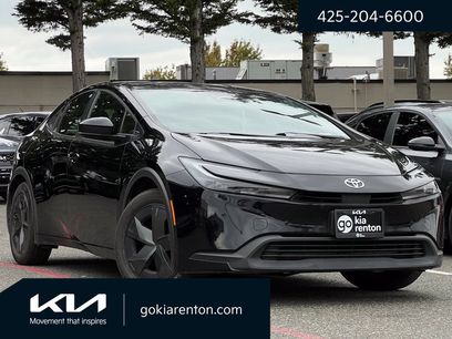 Used 2025 Toyota Prius LE
