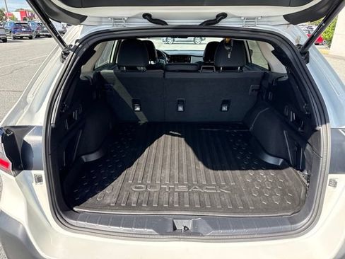 Used 2023 Subaru Outback Onyx Edition AWD/4WD image 9
