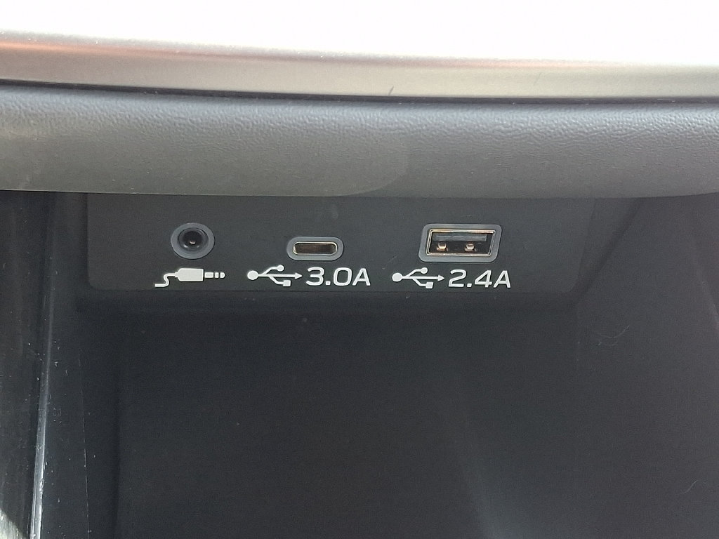 Certified 2025 Subaru Outback Onyx Edition AWD/4WD image 28