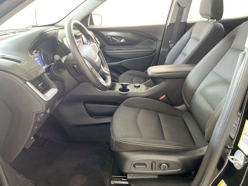 Used 2023 GMC Terrain SLE w/ Driver Convenience Package image 24