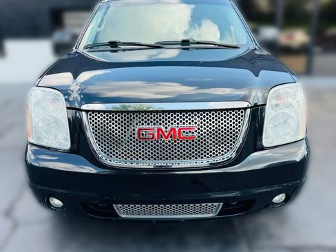 Used 2013 GMC Yukon XL Denali AWD/4WD image 8