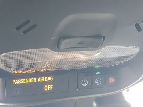 Used 2024 Chevrolet Trax RS w/ Driver Confidence Package image 29