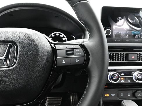 Used 2025 Honda Civic Sport image 46