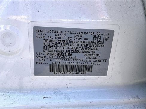 Used 2021 Nissan Versa S FWD image 9