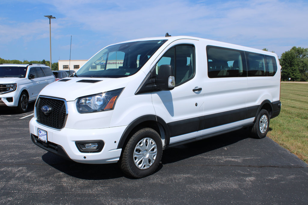 Used 2024 Ford Transit 350 XLT RWD image 3