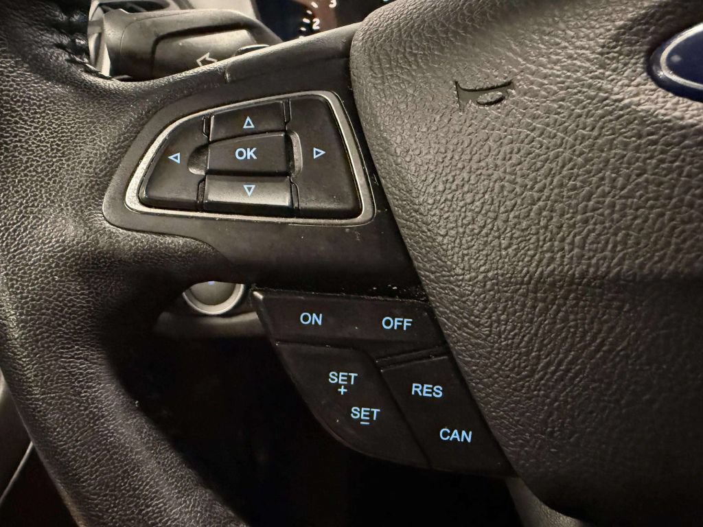 Used 2017 Ford Escape SE w/ SE Leather Comfort Package FWD image 41