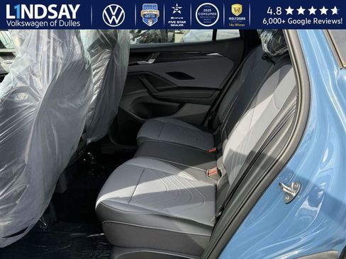 New 2025 Volkswagen Tiguan SE R-Line image 9