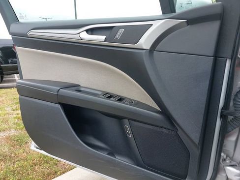 Used 2018 Ford Fusion S FWD image 25