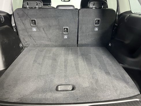 Used 2023 Jeep Grand Cherokee Limited image 28