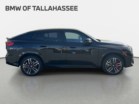 New 2026 BMW X2 xDrive28i w/ Technology Package AWD/4WD image 4