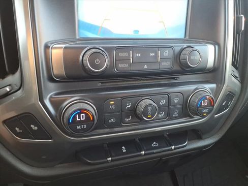 Used 2017 Chevrolet Silverado 2500 LTZ AWD/4WD image 16