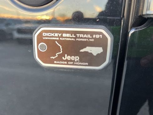 Used 2023 Jeep Gladiator Mojave w/ Trailer Tow Package image 36