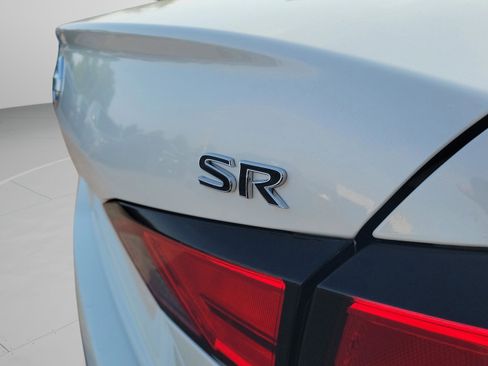 Used 2019 Nissan Altima 2.5 SR w/ SR Premium Package image 9