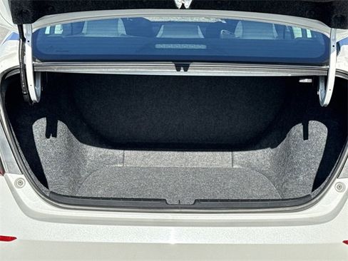Used 2022 Honda Accord LX image 18