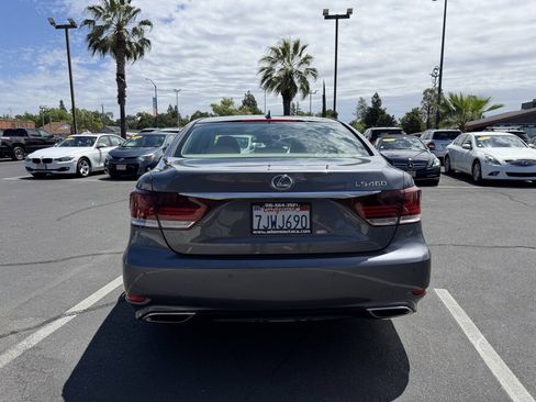 Used 2014 Lexus LS 460 w/ Comfort Package RWD image 4