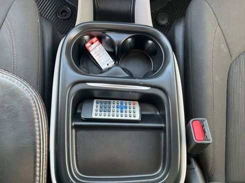 Used 2018 Chrysler Pacifica Touring Plus w/ Tire & Wheel Group image 15