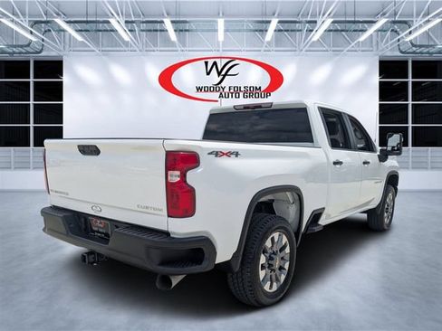 Used 2023 Chevrolet Silverado 2500 Custom w/ Custom Value Package AWD/4WD image 3