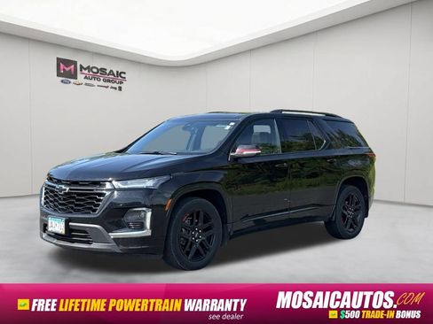 Used 2022 Chevrolet Traverse Premier w/ Redline Edition AWD/4WD image 3