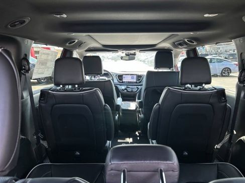 New 2026 Chrysler Pacifica Limited AWD/4WD image 12