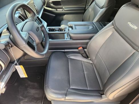 New 2026 Ford Expedition Platinum w/ Stealth Performance Package image 9