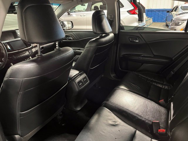 Used 2016 Honda Accord EX-L image 18
