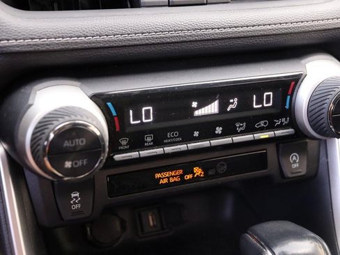 Used 2020 Toyota RAV4 XLE Premium FWD image 19
