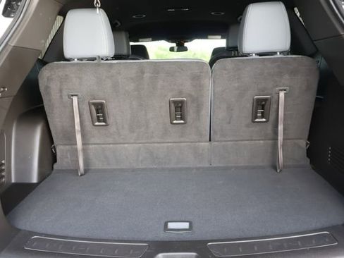 Used 2023 Buick Enclave Essence FWD image 20