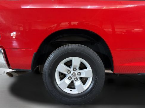Used 2014 RAM 1500 Classic SLT RWD image 35