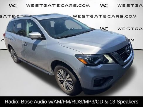 Used 2017 Nissan Pathfinder SL w/ SL Premium Package image 4