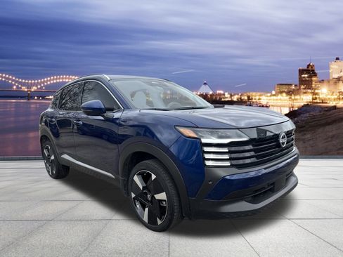 Used 2025 Nissan Kicks SR image 4