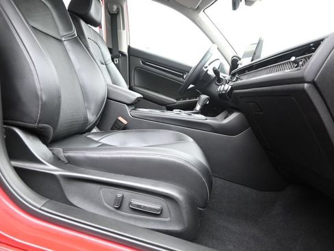 Used 2022 Honda Civic Touring image 22