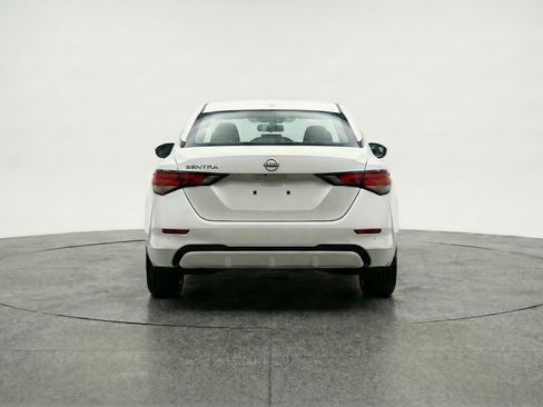 Used 2025 Nissan Sentra SV image 7