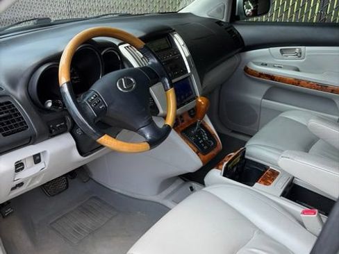 Used 2006 Lexus RX 330 AWD image 3