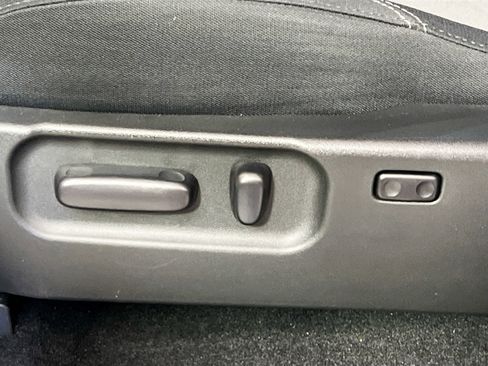 Used 2023 Toyota Tacoma TRD Sport w/ Advanced Technology Package AWD/4WD image 15